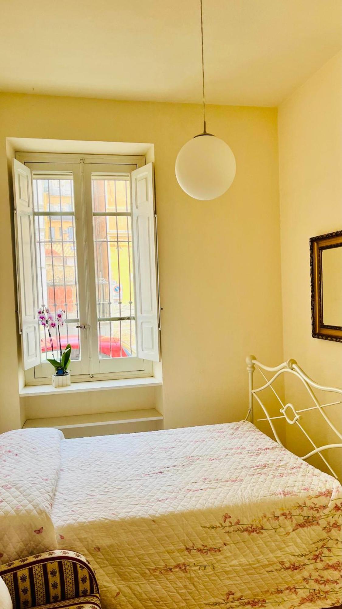 Lily Ca Apartment Cagliari Bagian luar foto